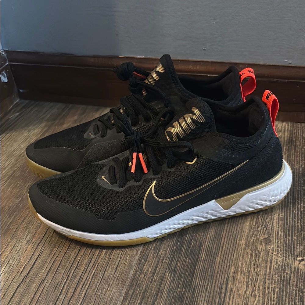 Men’s Nike FC React. Great Condition.